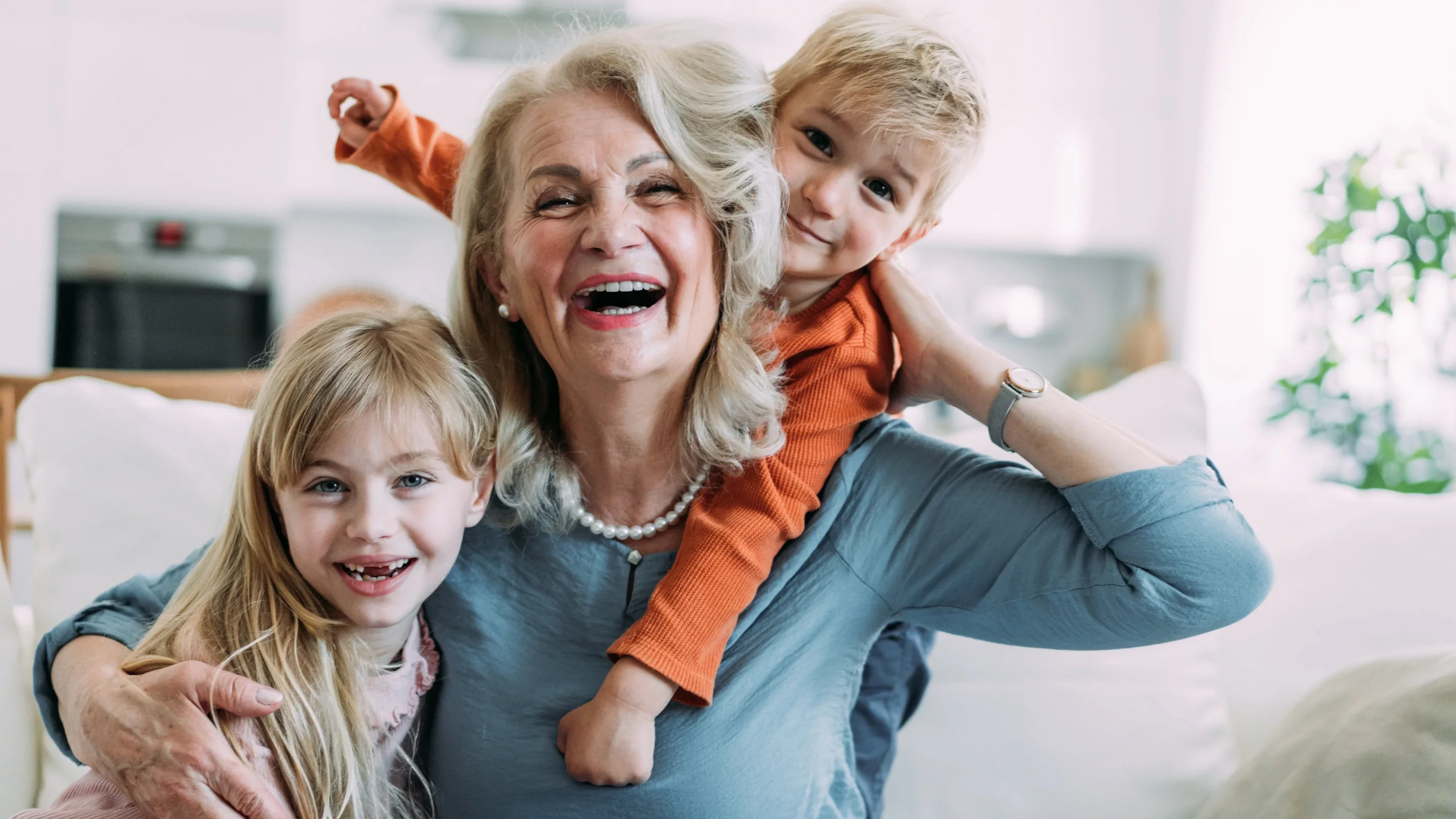 Family using Familis app